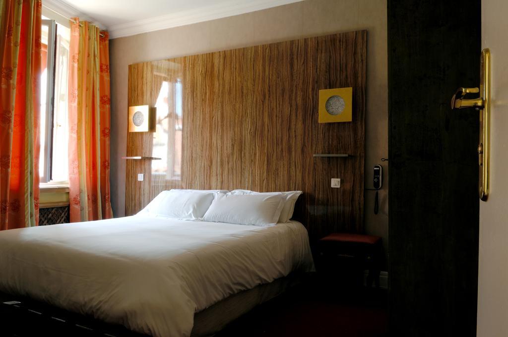 Hostellerie Jerome ラ・チュルビ 部屋 写真