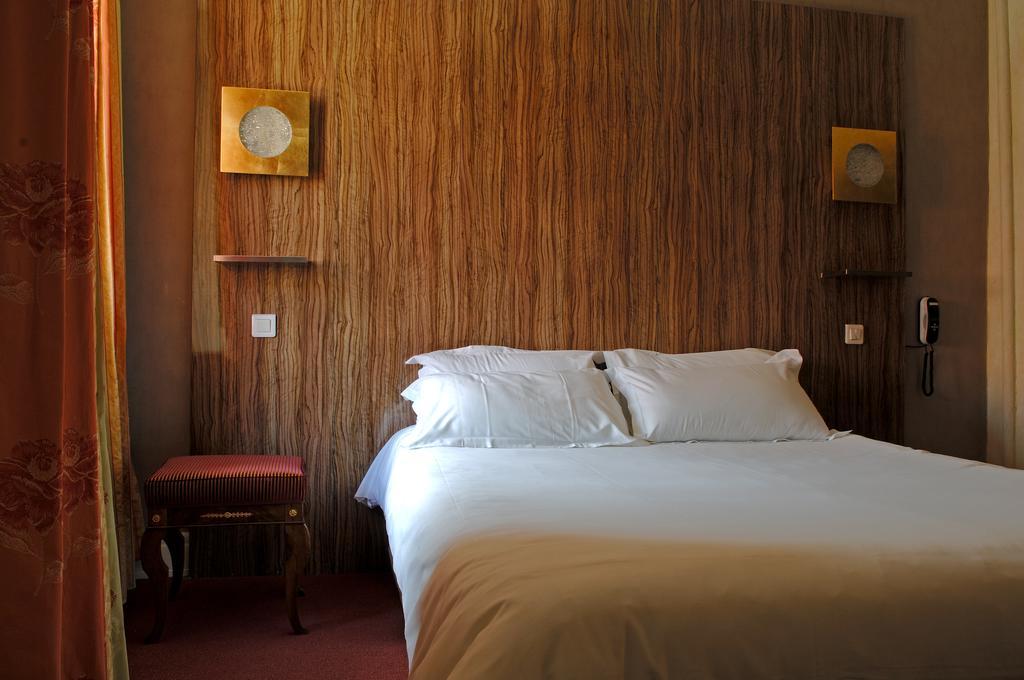 Hostellerie Jerome ラ・チュルビ 部屋 写真